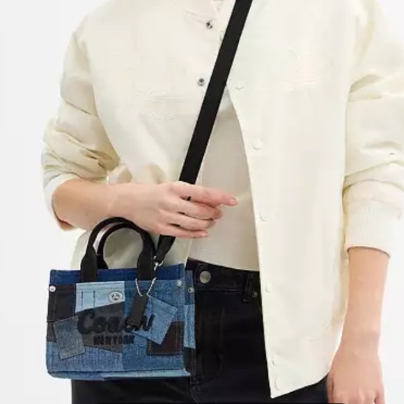 Authentic Coach Cargo Tote 20 - Picture 4 of 6